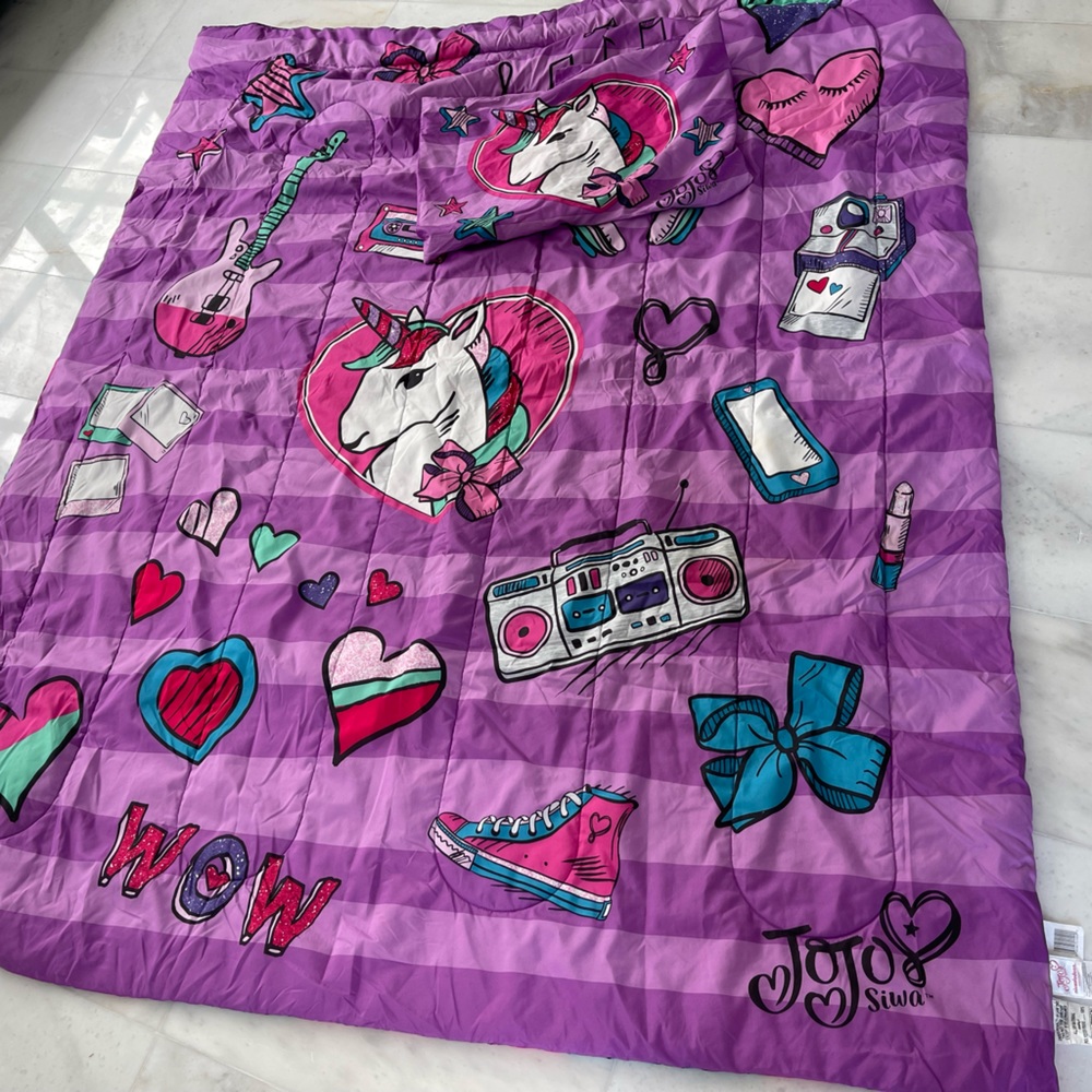 Pristine condition Full Size Bed cover/pillow case - JoJo Siwa